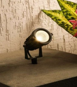 UHD Garden Spike Light – Durable and Bright